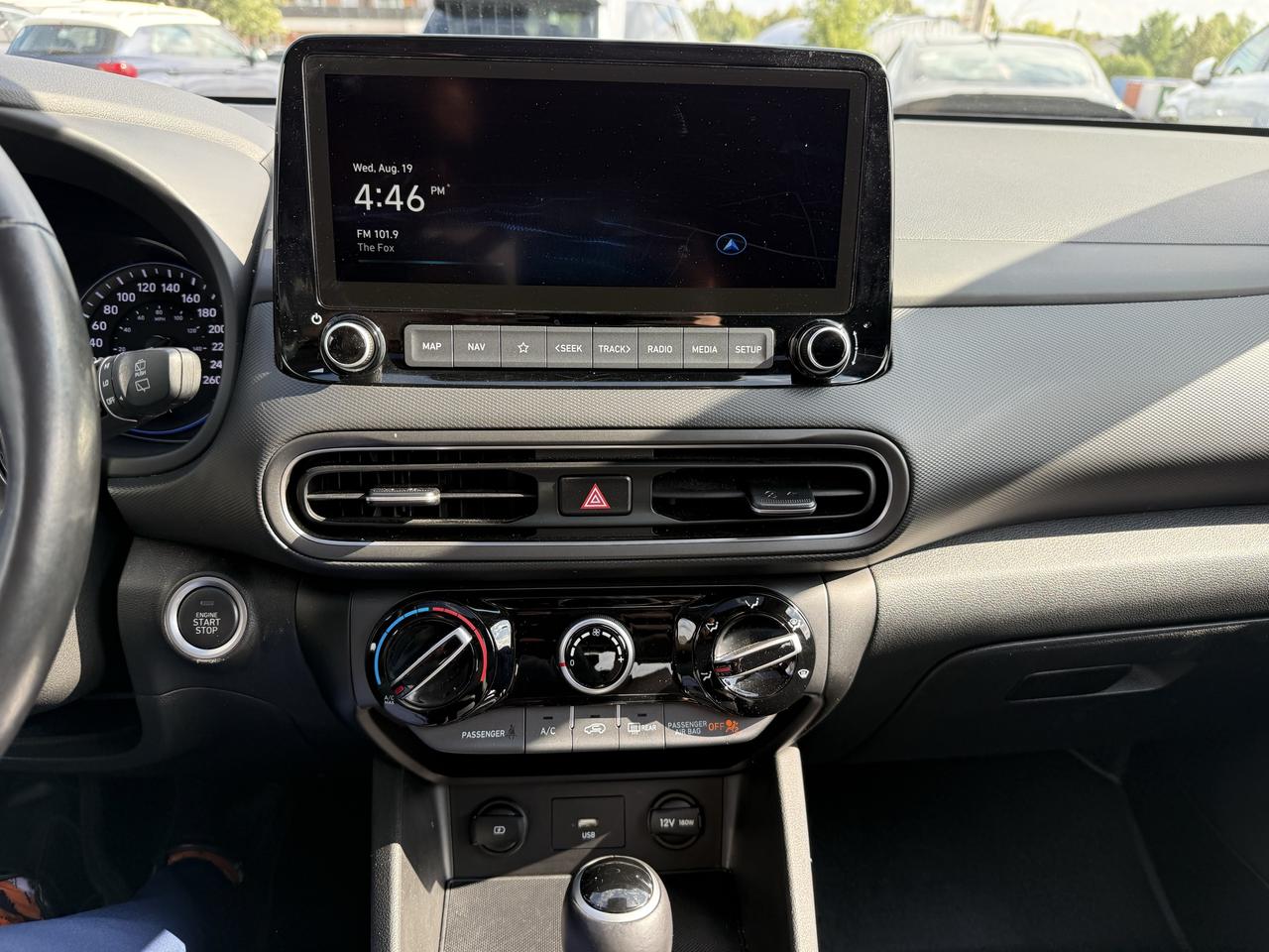 2023 Hyundai KONA 2.0L Preferred AWD w/Sun & Leather Package Photo14