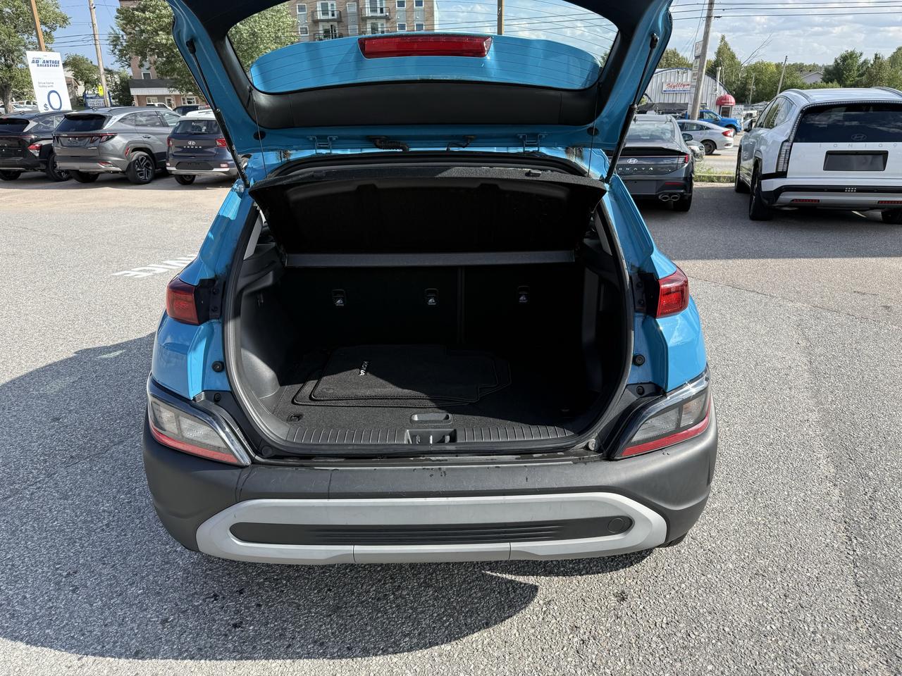 2023 Hyundai KONA 2.0L Preferred AWD w/Sun & Leather Package Photo10