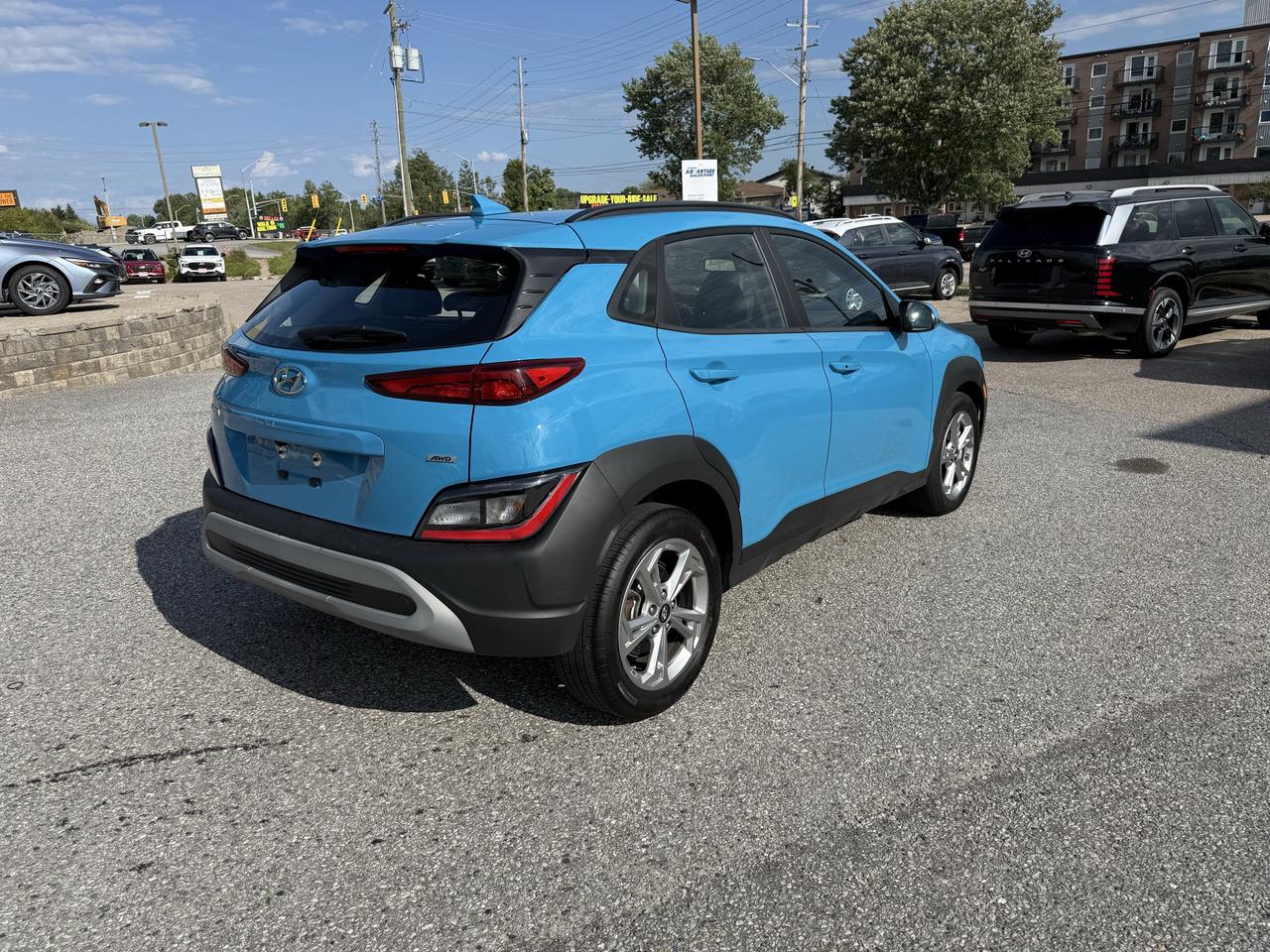 2023 Hyundai KONA 2.0L Preferred AWD w/Sun & Leather Package Photo7