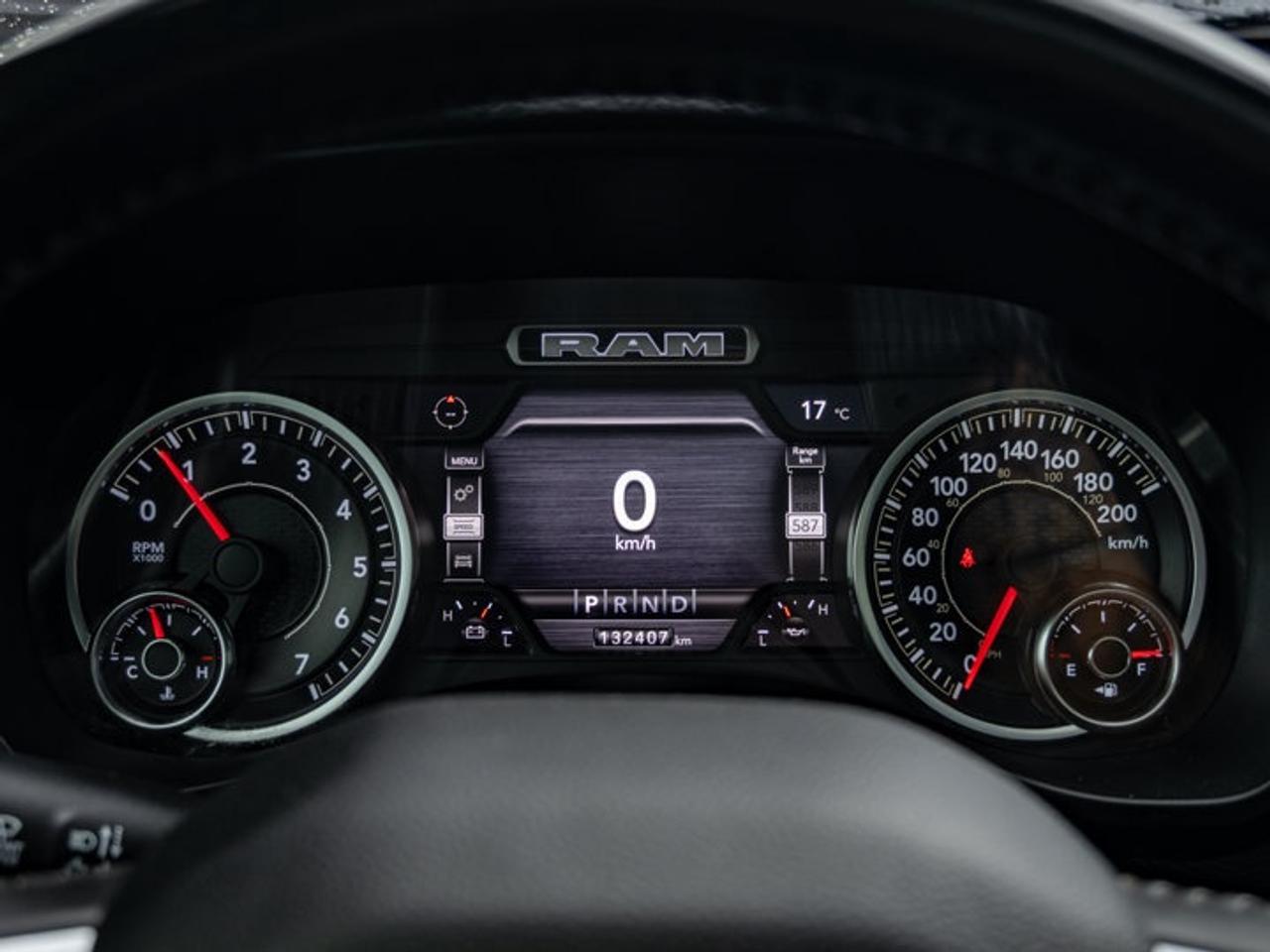 2022 RAM 1500 Laramie Photo3