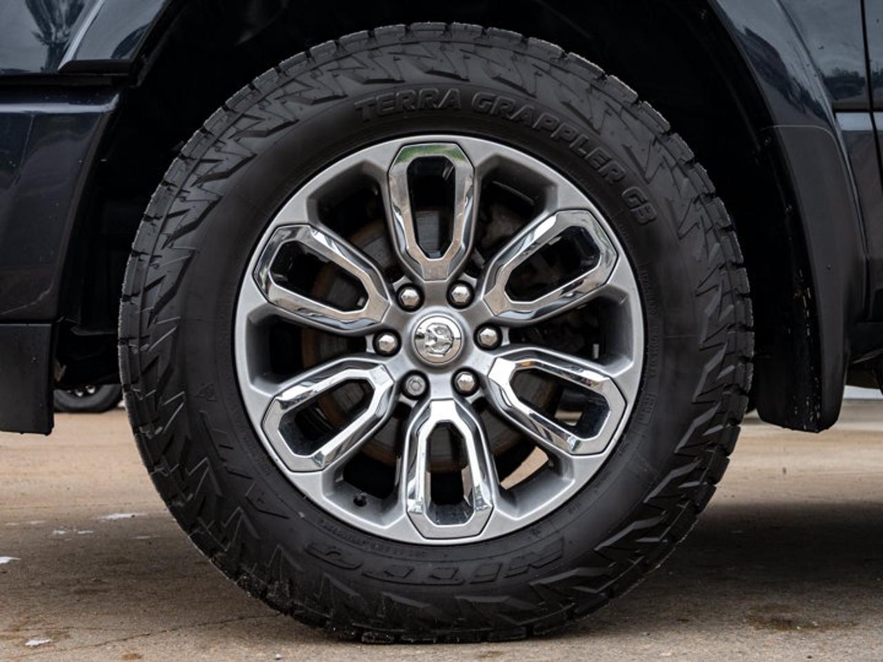 2022 RAM 1500 Laramie Photo
