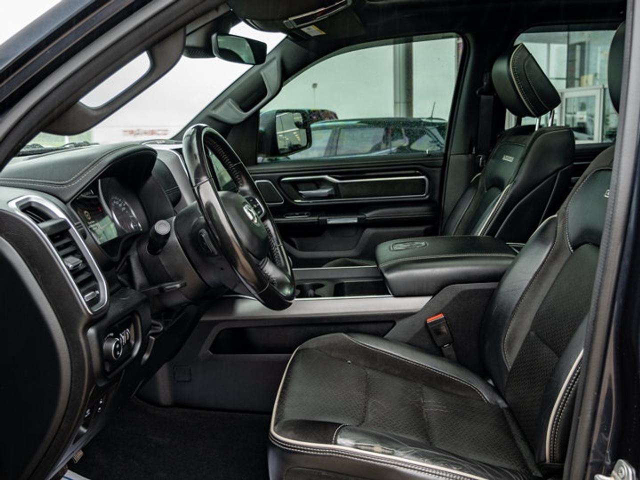 2022 RAM 1500 Laramie Photo