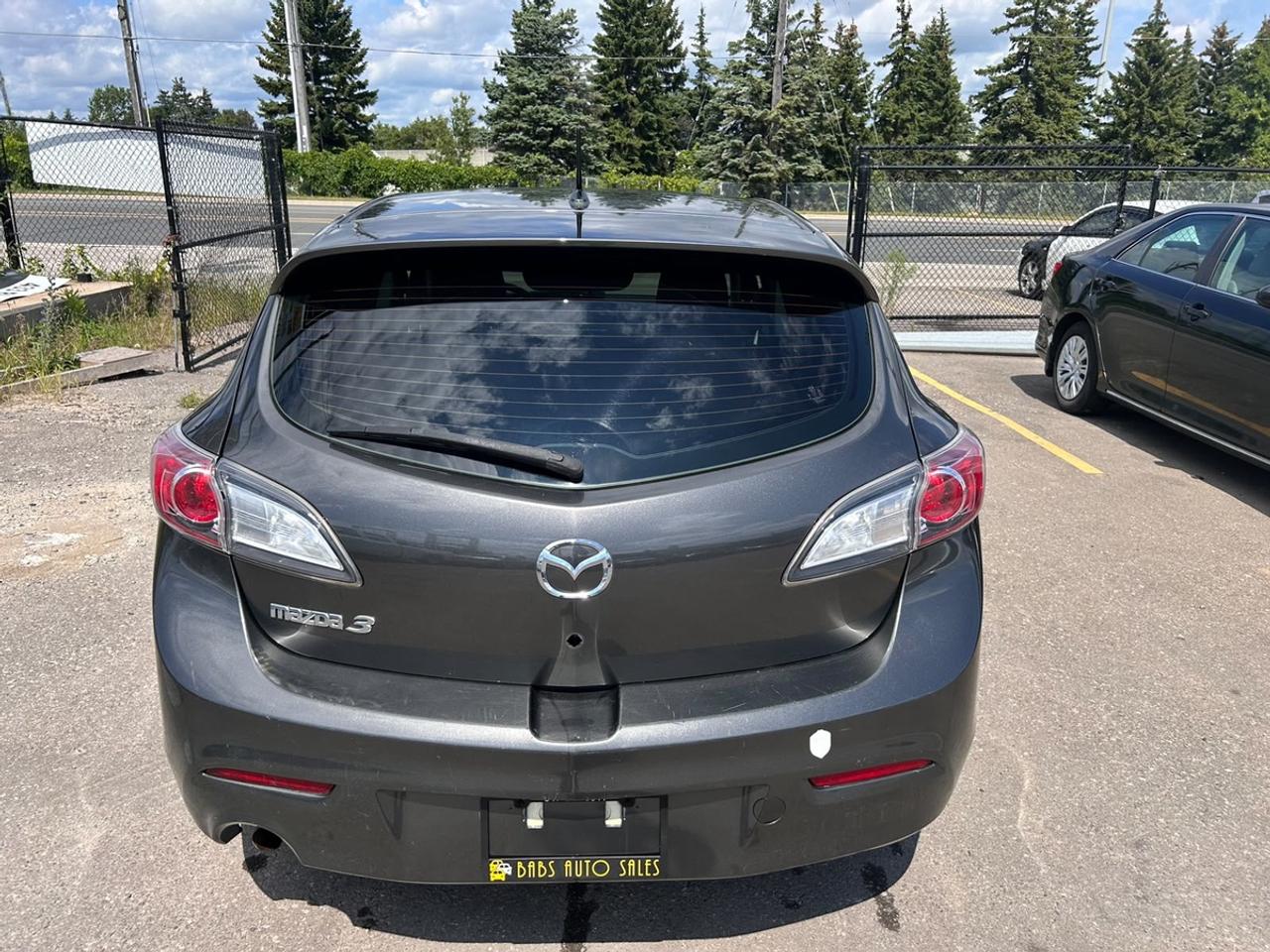 2010 Mazda MAZDA3 s Sport Photo3