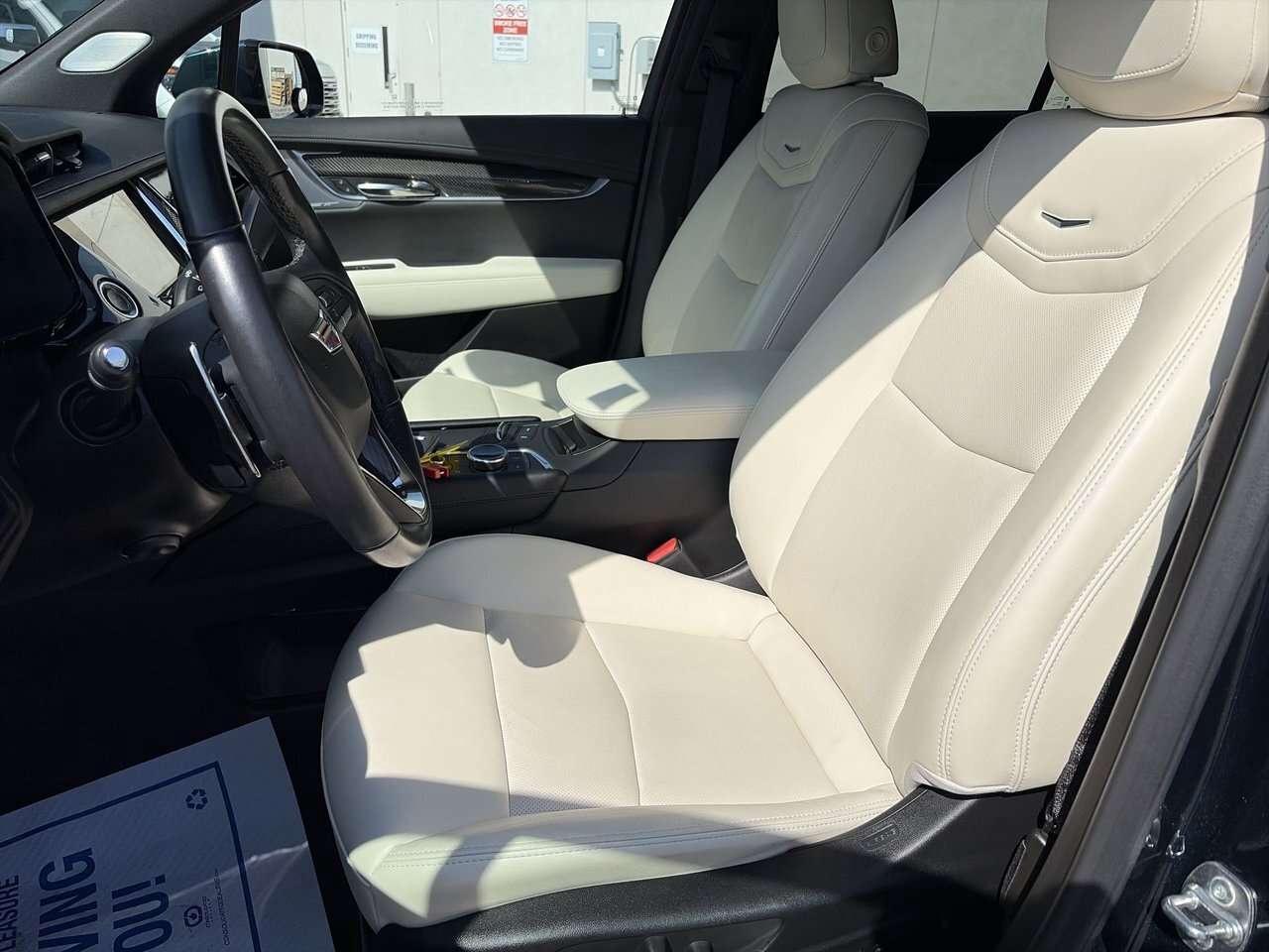 2025 Cadillac XT6 AWD 4dr Sport BREMBO BRAKES   ULTRAVIEW PANORAMIC Photo