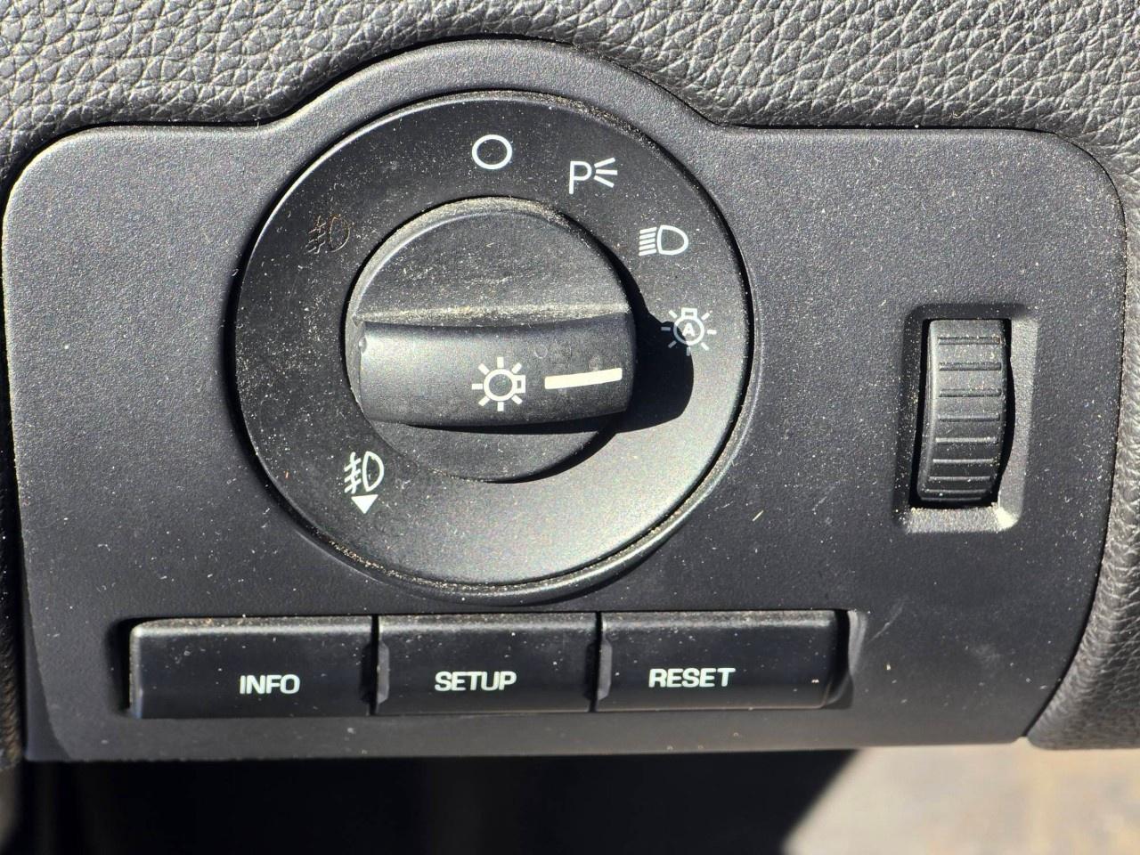 2010 Ford Mustang 2dr Cpe GT Photo