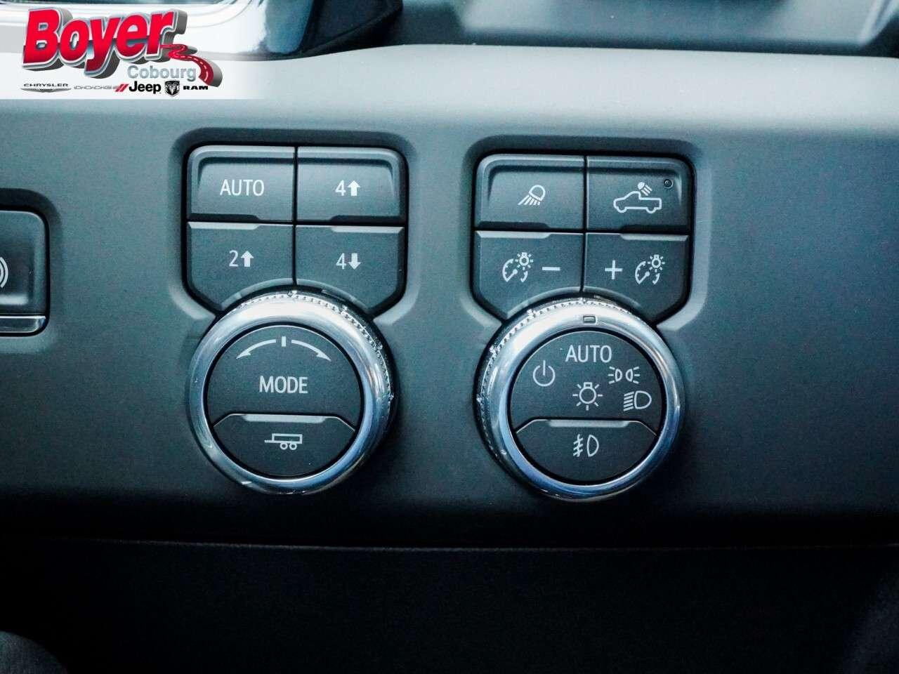 2026 GMC SIERRA 2500HD Crew Cab Standard Box 4-Wheel Drive Denali Photo