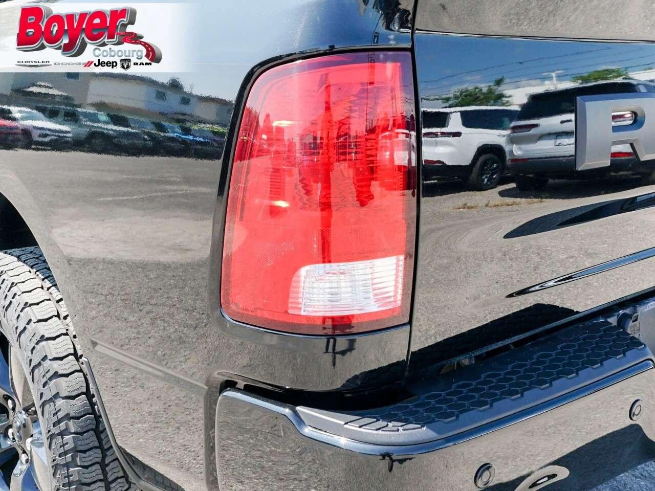 2023 RAM 1500 Express 4x4 Crew Cab 5'7 Box Photo