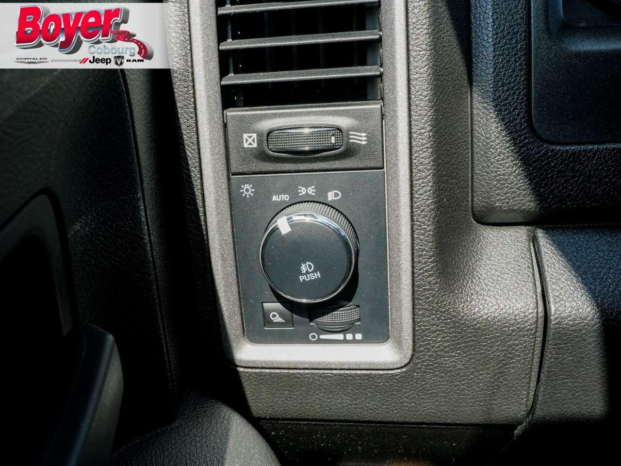 2023 RAM 1500 Express 4x4 Crew Cab 5'7 Box Photo