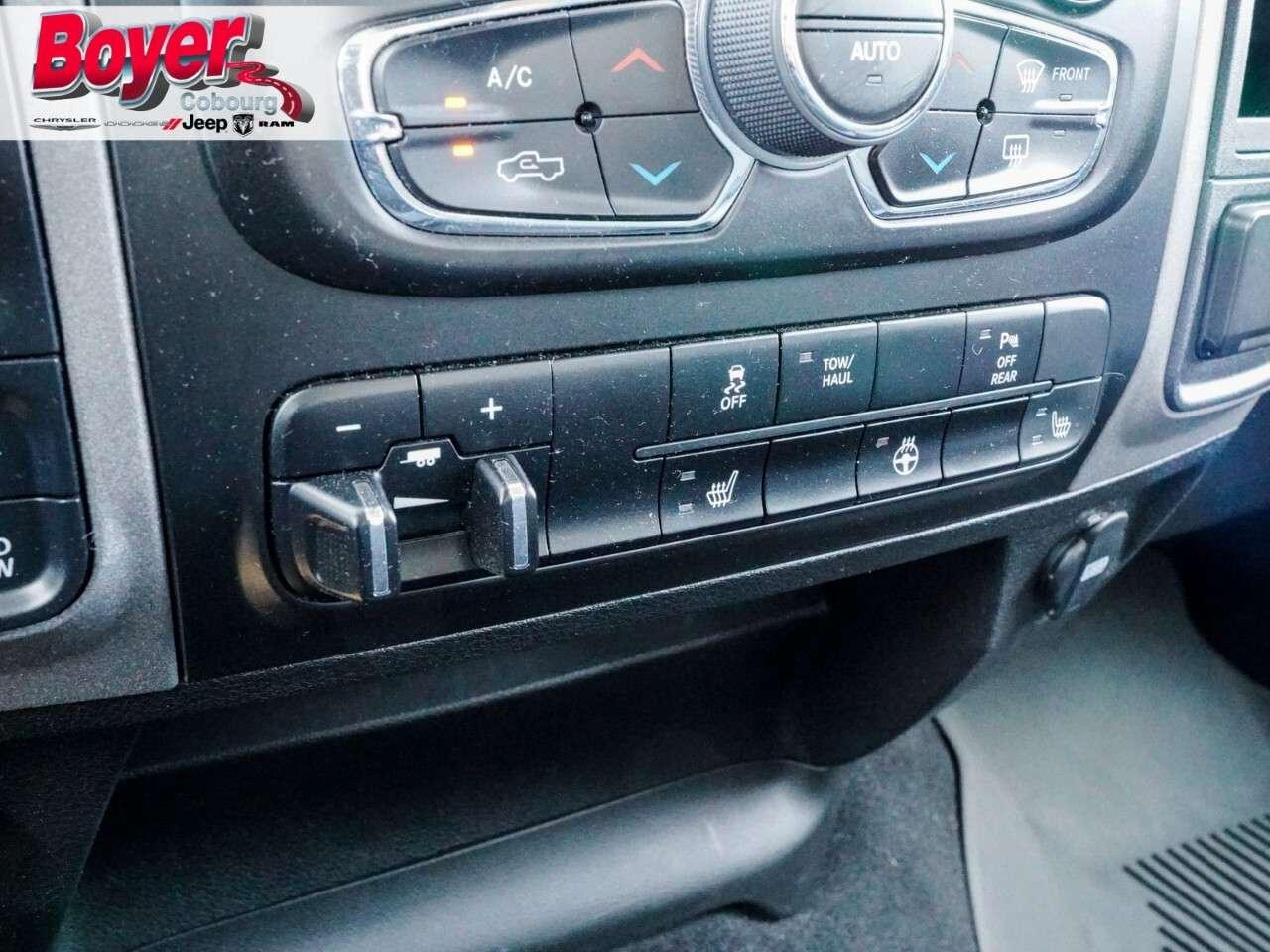 2023 RAM 1500 Express 4x4 Crew Cab 5'7 Box Photo