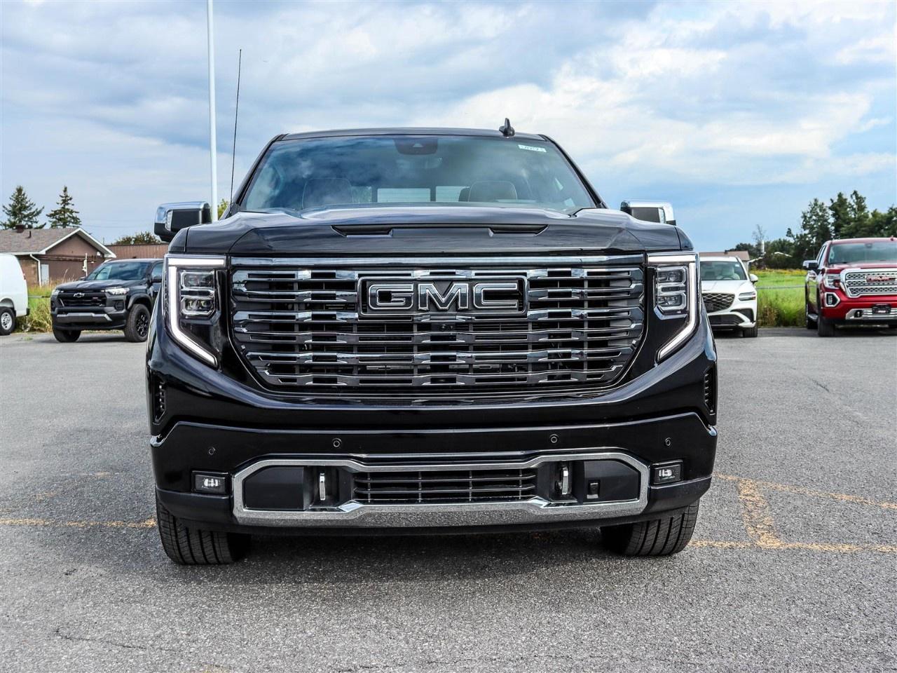 2026 GMC Sierra 1500 Crew Cab Short Box 4-Wheel Drive Denali Ultimate Photo1