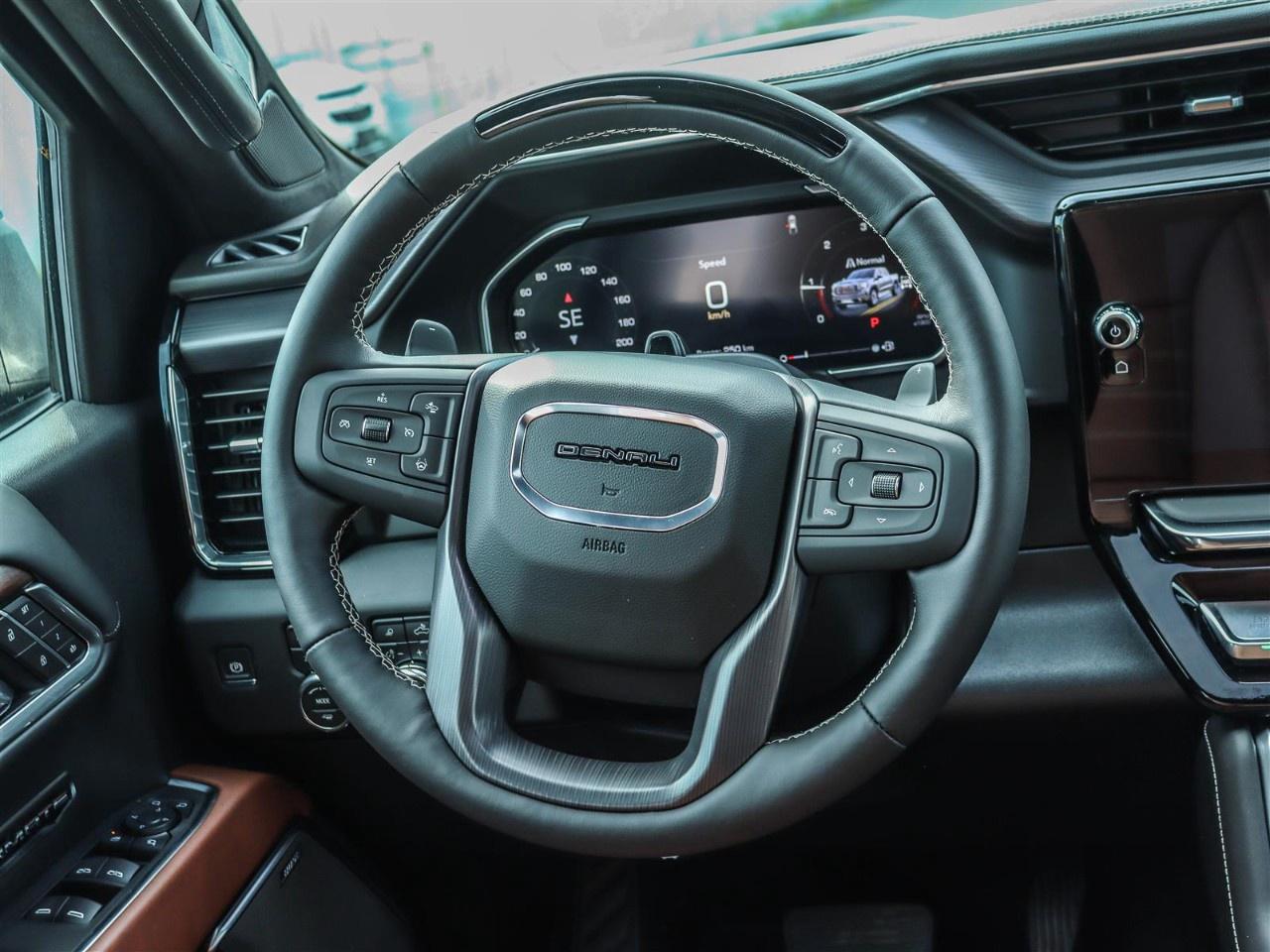 2026 GMC Sierra 1500 Crew Cab Short Box 4-Wheel Drive Denali Ultimate Photo
