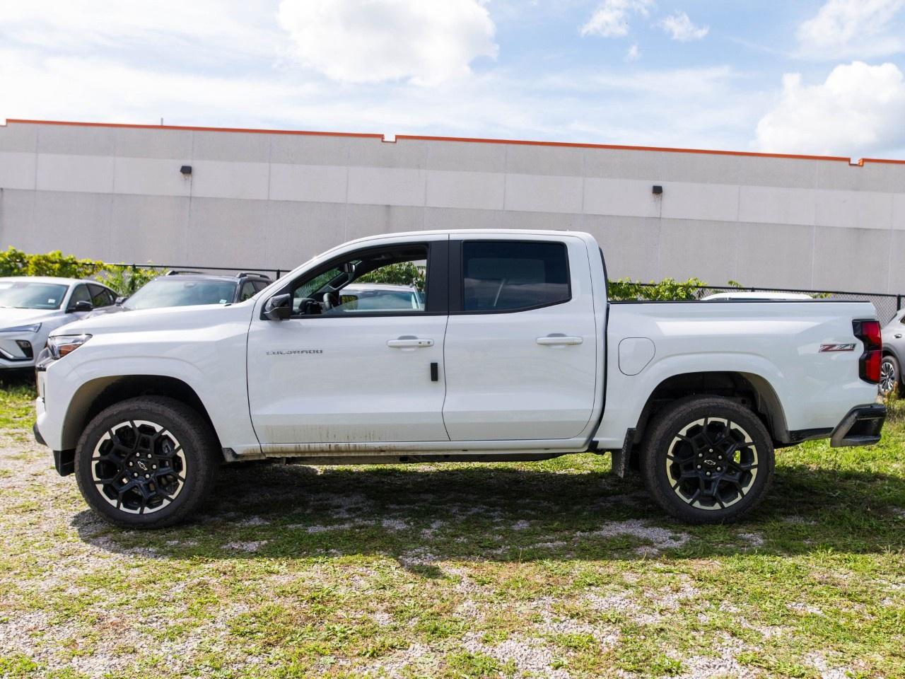2026 Chevrolet Colorado Crew Cab Short Box 4-Wheel Drive Z71 Photo5