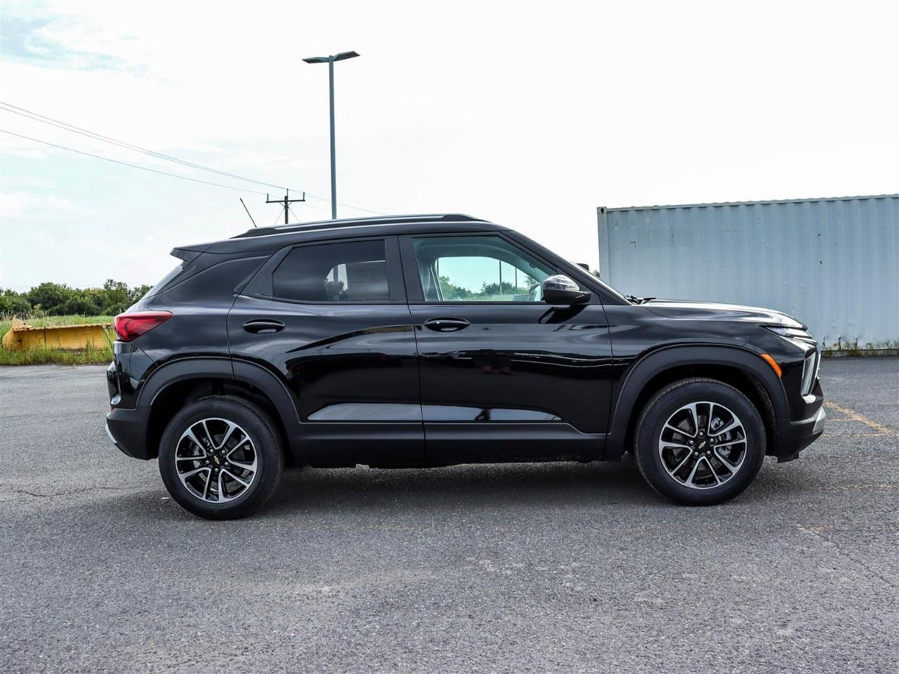 2026 Chevrolet TrailBlazer AWD 4dr LT Photo4