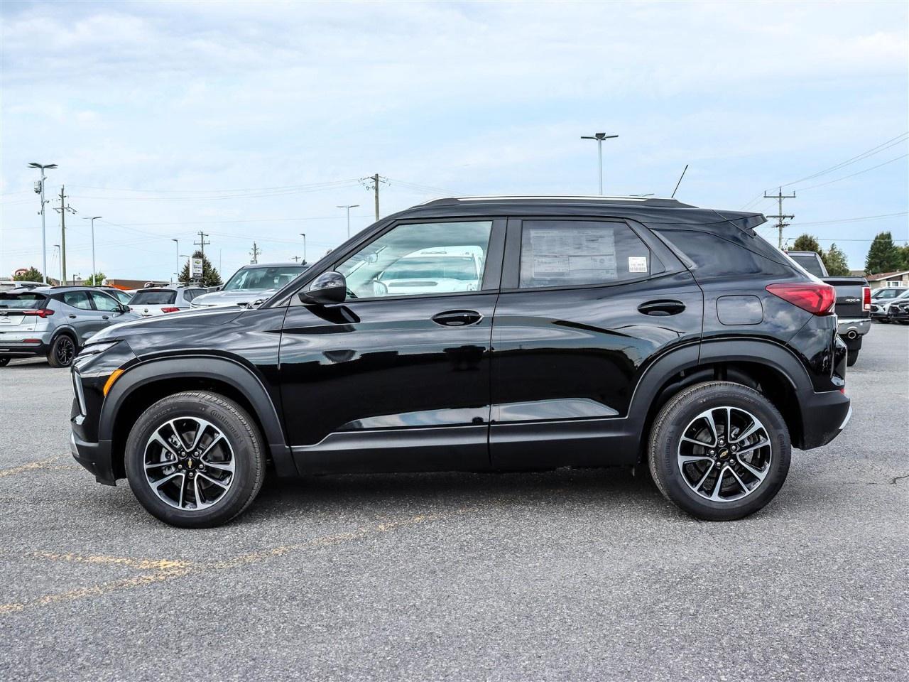 2026 Chevrolet TrailBlazer AWD 4dr LT Photo2