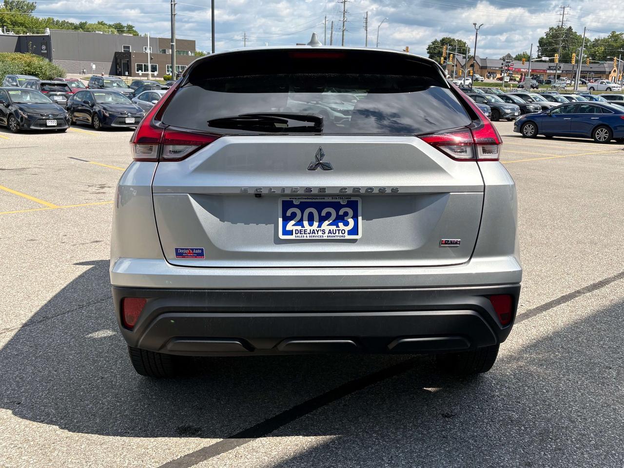 2023 Mitsubishi Eclipse Cross ES Photo4