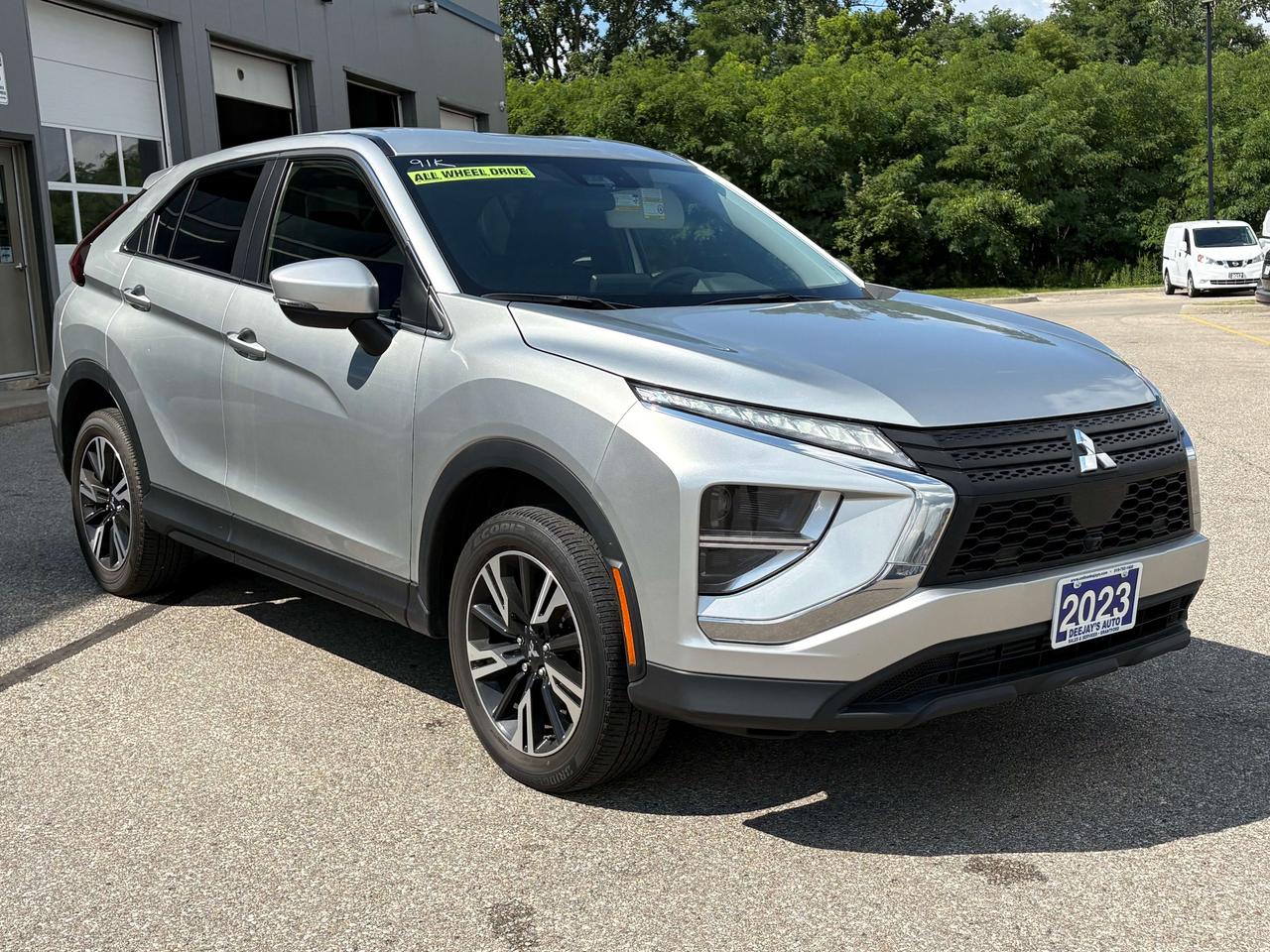 2023 Mitsubishi Eclipse Cross ES Photo5