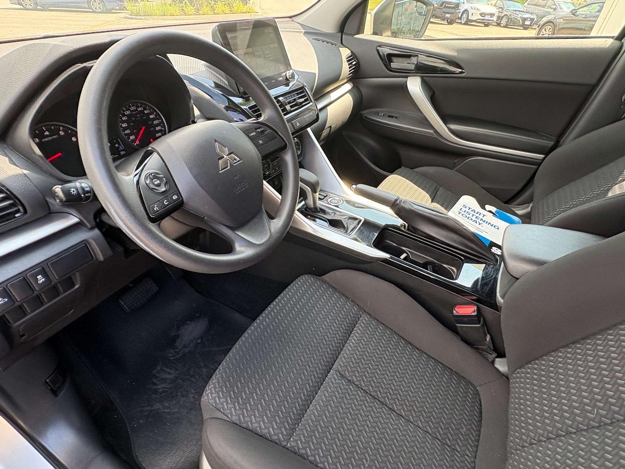 2023 Mitsubishi Eclipse Cross ES Photo
