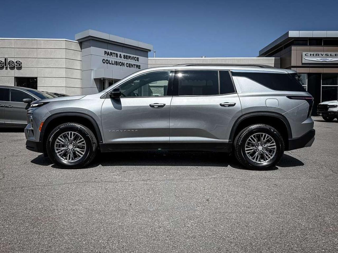2026 Chevrolet Traverse LT   AWD   HEATED SEATS   LANE KEEP   TRAILERING EQUIPMENT + HITCH VIEW Photo