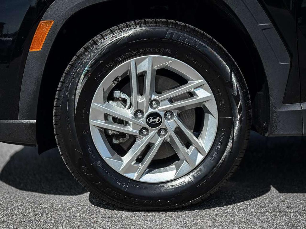 2026 Hyundai Tucson Preferred   AWD   HEATED SEATS   REMOTE START   ADAPTIVE CRUISE   BLINDSPOT Photo