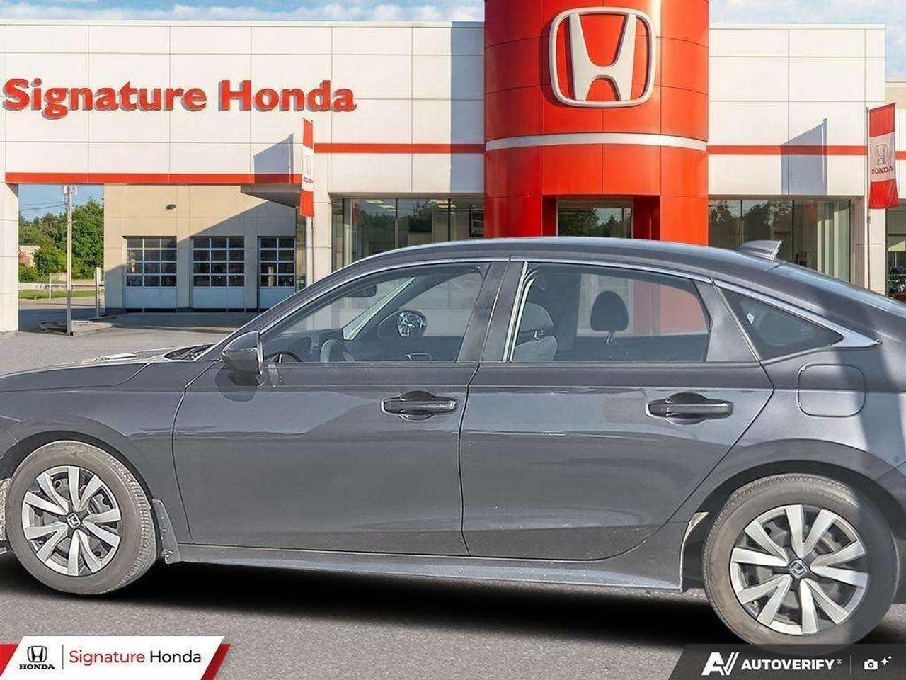 2023 Honda Civic LX Photo4