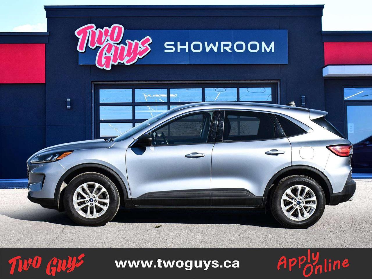 2022 Ford Escape SE AWD 1.5L   Htd Cloth   New Tires   Cold Weather Photo