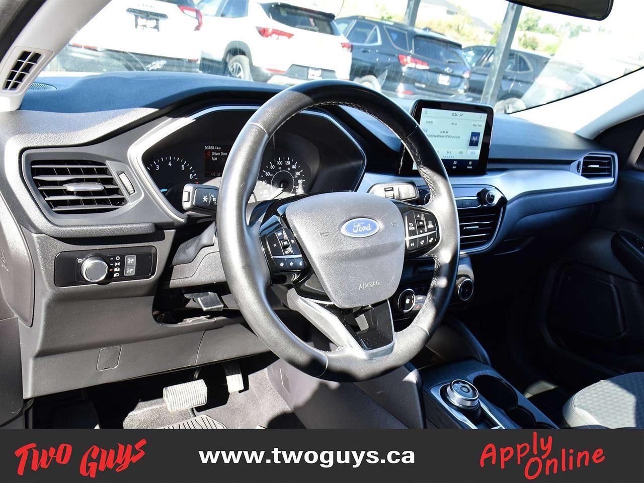 2022 Ford Escape SE AWD 1.5L   Htd Cloth   New Tires   Cold Weather Photo