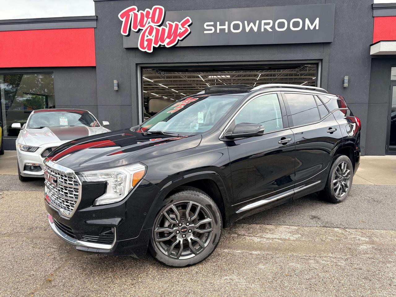 2024 GMC Terrain Denali   Black Diamond   Tech Pkg   Panoroof   Nav Photo0