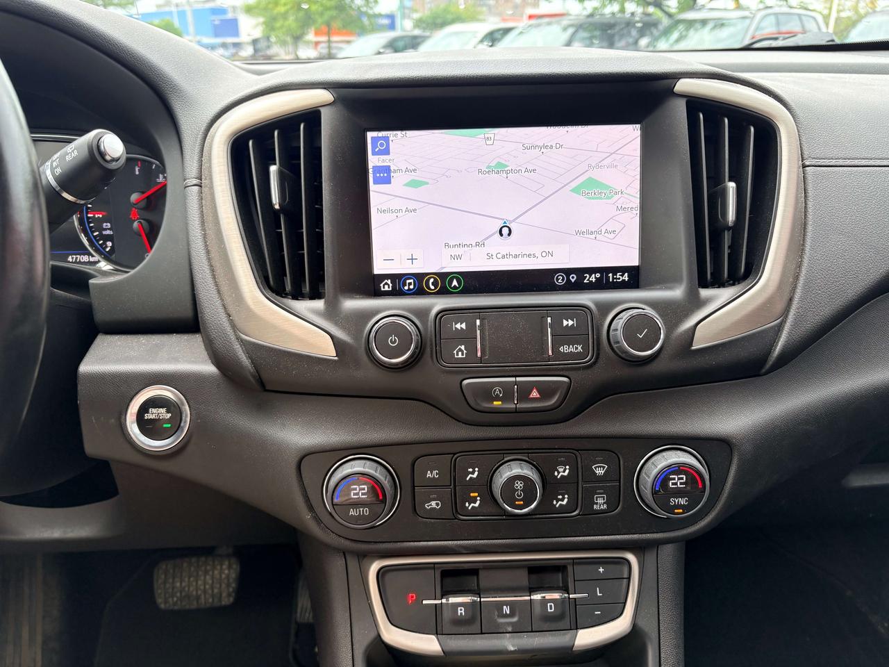 2024 GMC Terrain Denali   Black Diamond   Tech Pkg   Panoroof   Nav Photo1