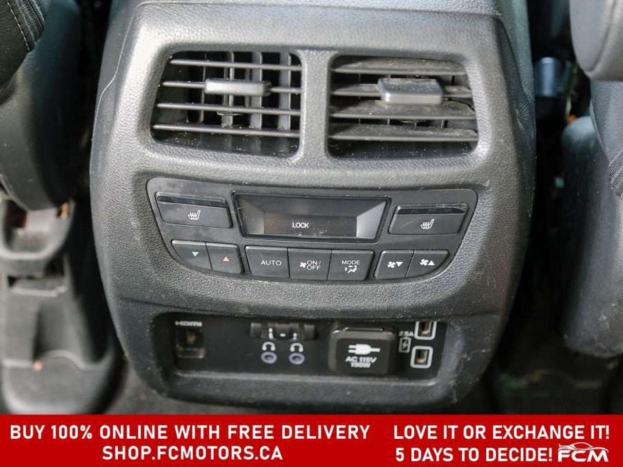 2020 Honda Pilot TOURING   8 PASSENGER   FULLY CERTIFIED WITH WARRA Photo