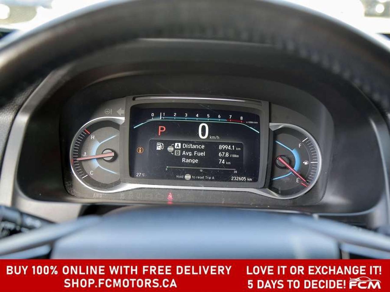 2020 Honda Pilot TOURING   8 PASSENGER   FULLY CERTIFIED WITH WARRA Photo