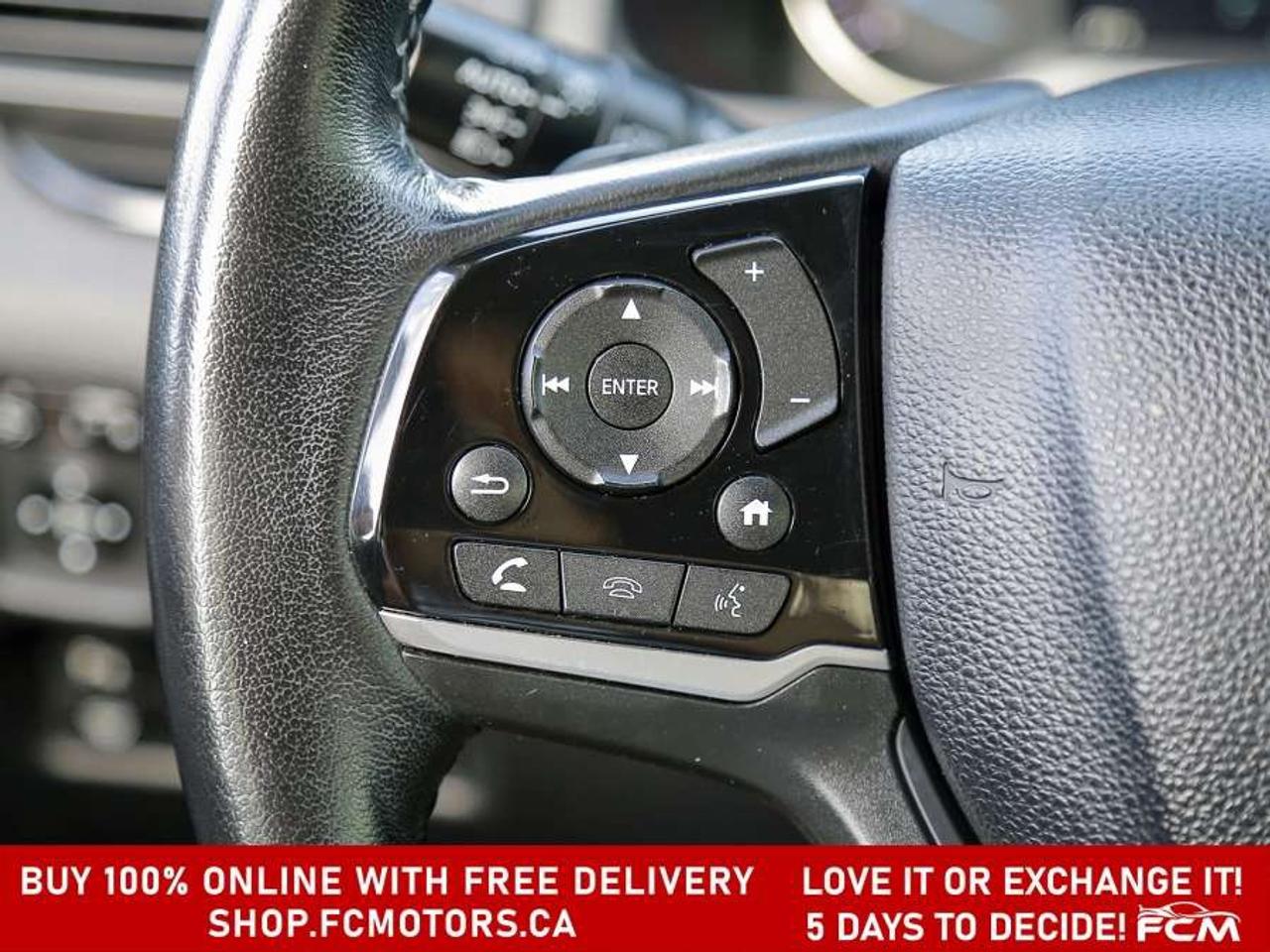 2020 Honda Pilot TOURING   8 PASSENGER   FULLY CERTIFIED WITH WARRA Photo