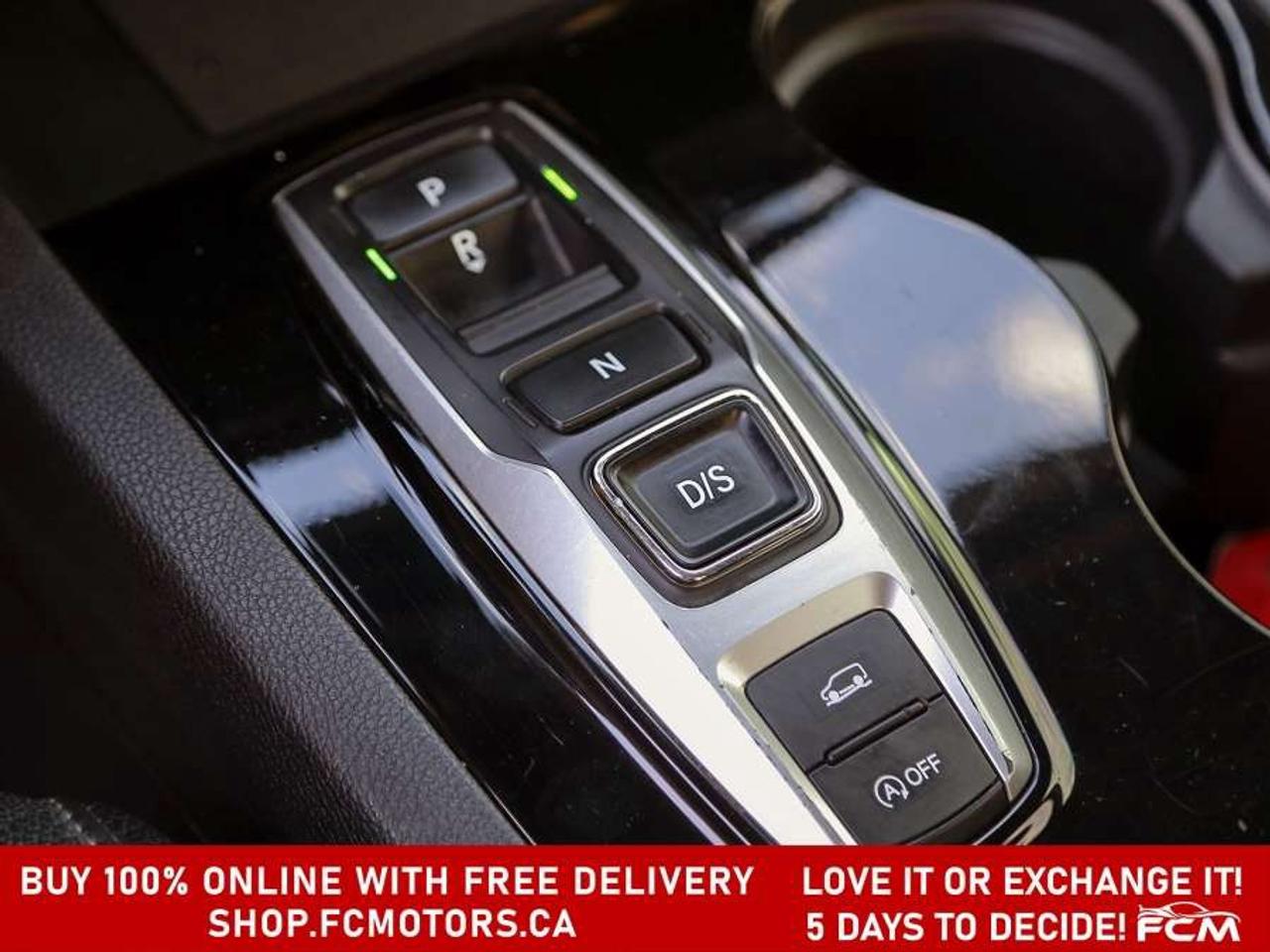2020 Honda Pilot TOURING   8 PASSENGER   FULLY CERTIFIED WITH WARRA Photo