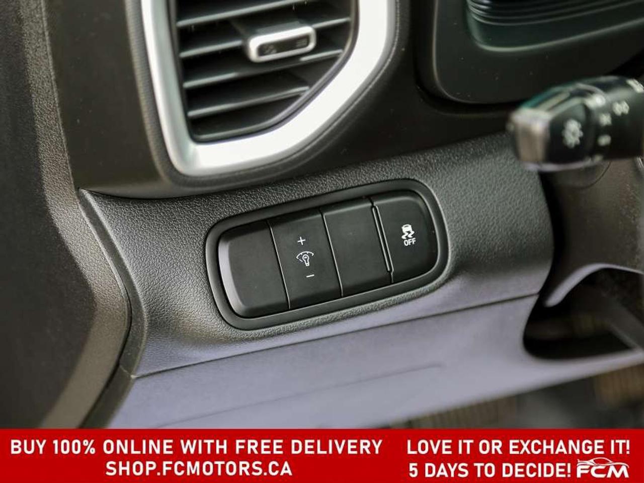 2023 Hyundai Venue PREFERRED   FULLY CERTIFIED WITH WARRANTY Photo