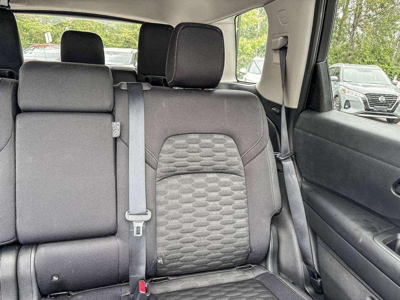 2024 Nissan Pathfinder SV Photo