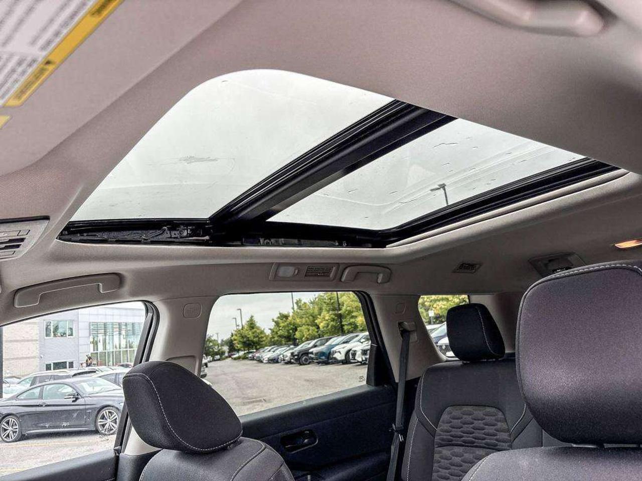 2024 Nissan Pathfinder SV Photo