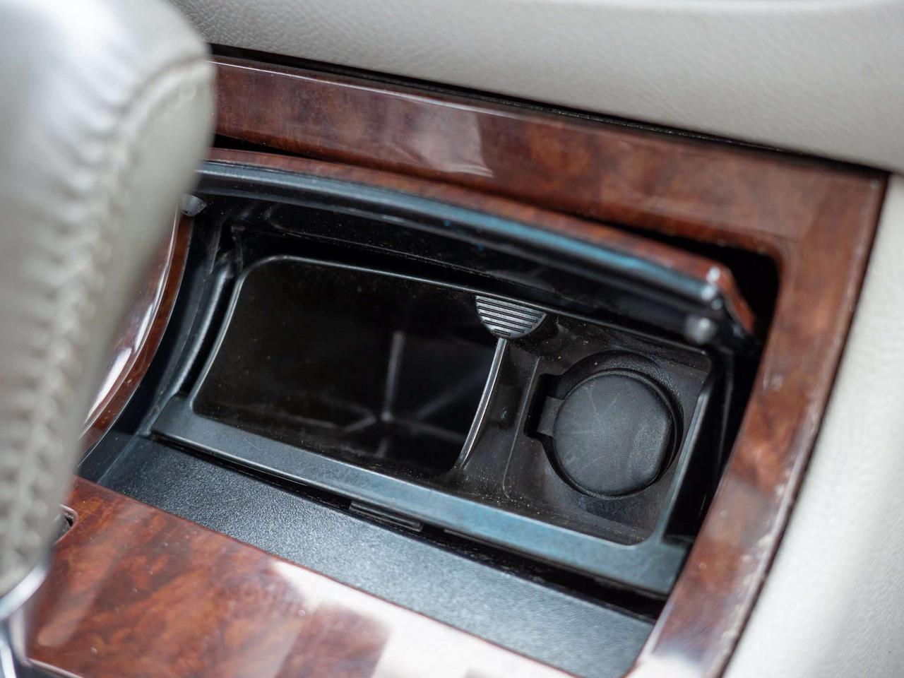 2010 Buick Lucerne CXL - Woodgrain Interior Trim   Multi-Zone A/C Photo