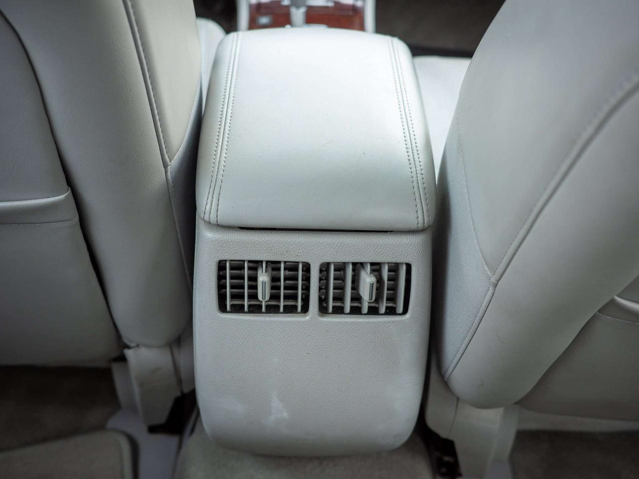 2010 Buick Lucerne CXL - Woodgrain Interior Trim   Multi-Zone A/C Photo