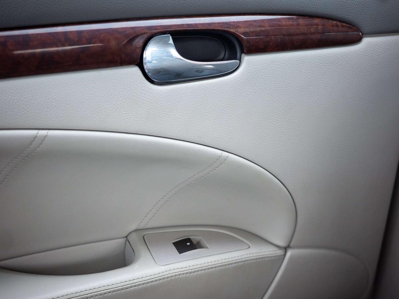 2010 Buick Lucerne CXL - Woodgrain Interior Trim   Multi-Zone A/C Photo
