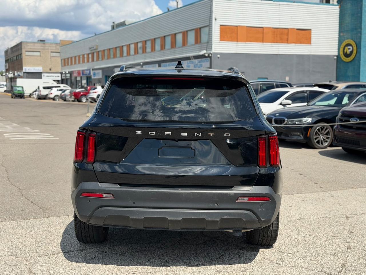2023 Kia Sorento EX Photo
