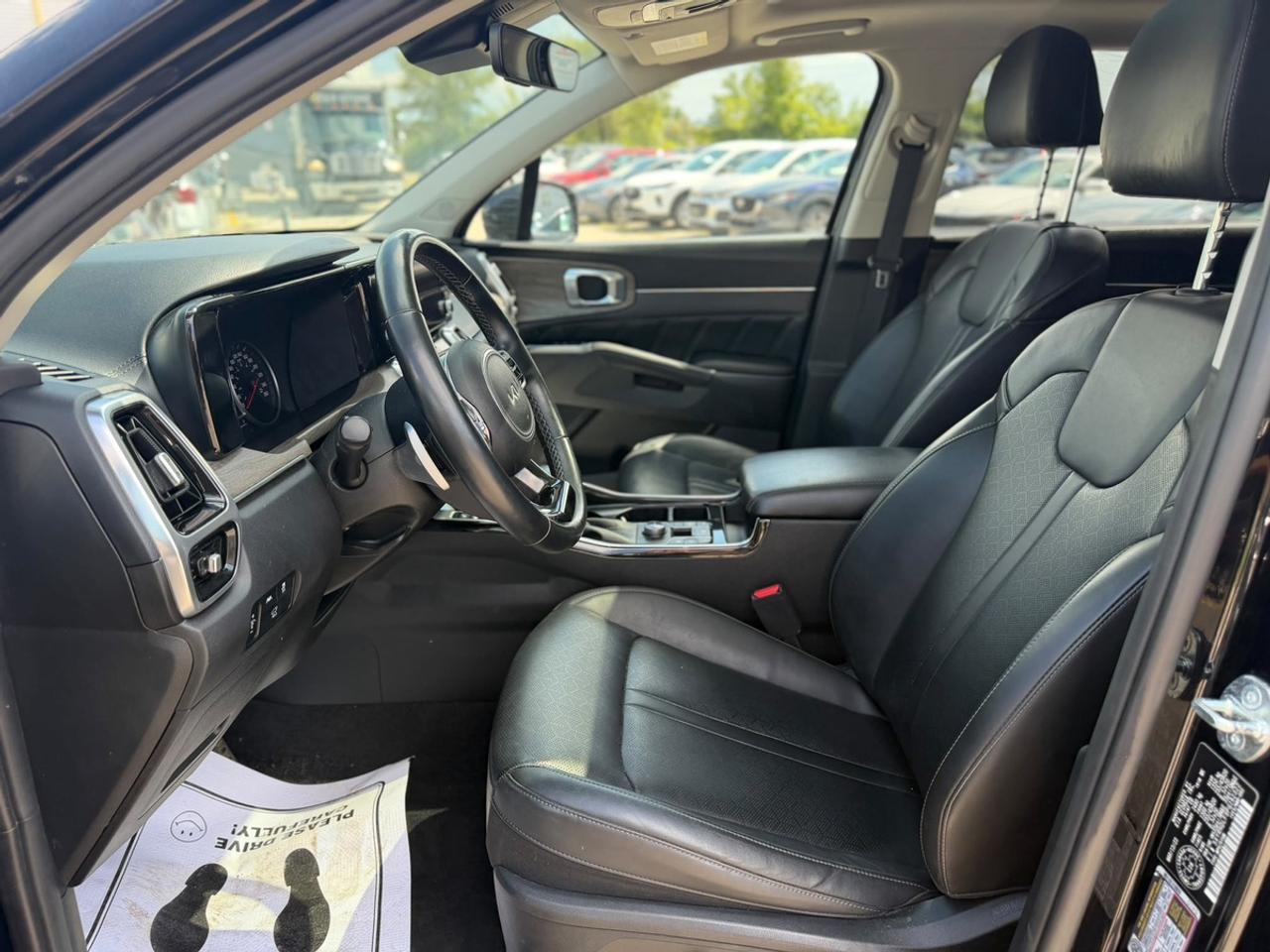 2023 Kia Sorento EX Photo