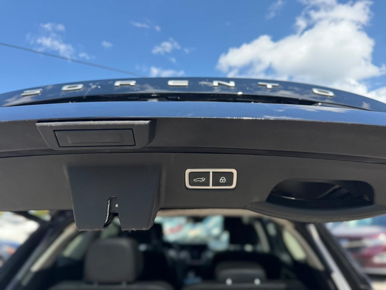 2023 Kia Sorento EX Photo