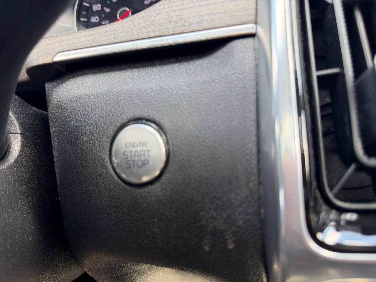 2023 Kia Sorento EX Photo