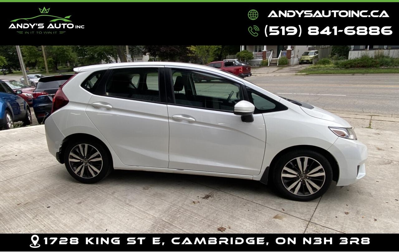 2017 Honda Fit ! HEATED SEATS ! POWER WINDOWS ! KEYLESS ENTRY SE ! HEATED SEATS ! POWER WINDOWS ! KEYLESS ENTRY Photo