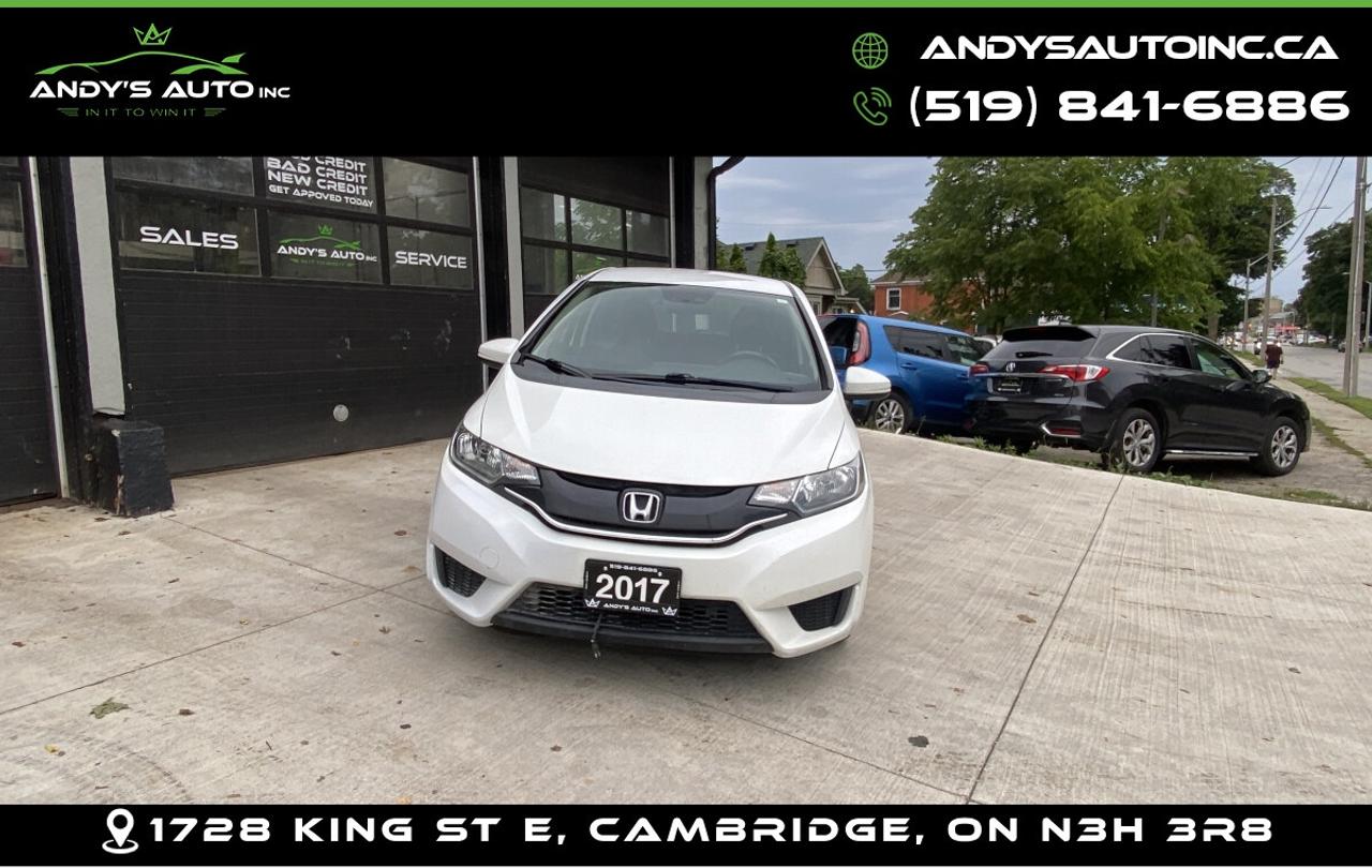 2017 Honda Fit ! HEATED SEATS ! POWER WINDOWS ! KEYLESS ENTRY SE ! HEATED SEATS ! POWER WINDOWS ! KEYLESS ENTRY Photo