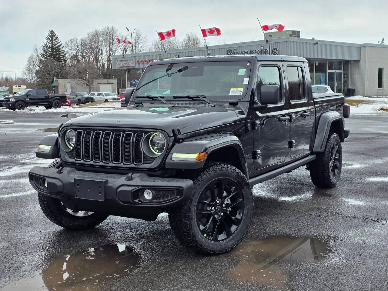2026 Jeep Gladiator NightHawk 4x4 Photo