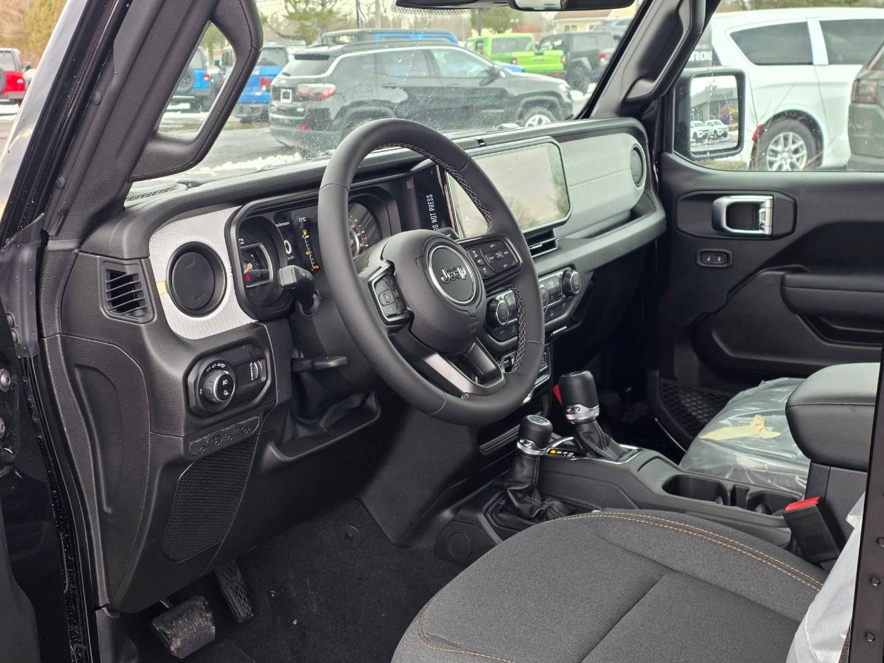 2026 Jeep Gladiator NightHawk 4x4 Photo