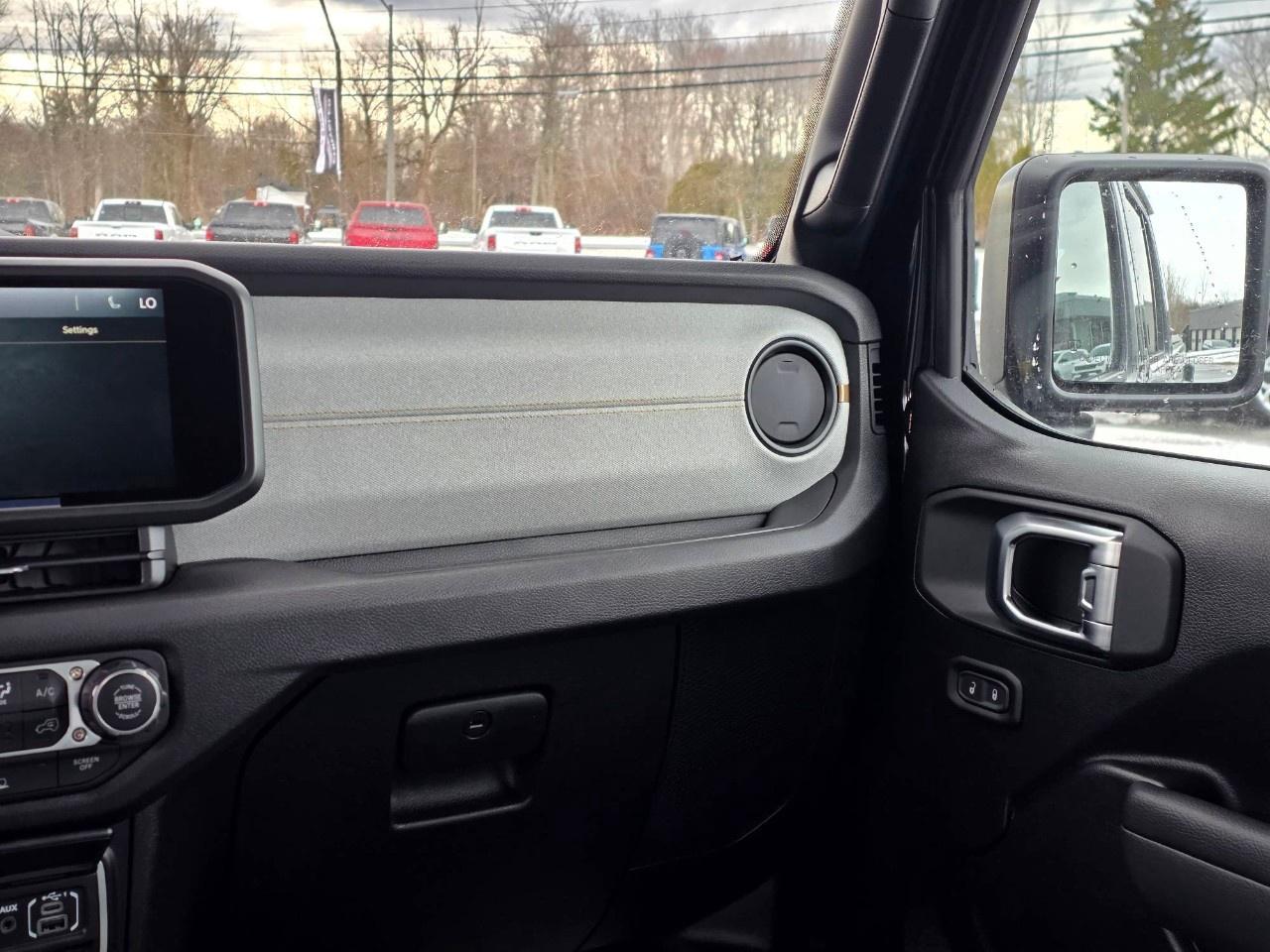 2026 Jeep Gladiator NightHawk 4x4 Photo