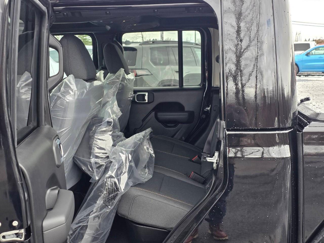 2026 Jeep Gladiator NightHawk 4x4 Photo
