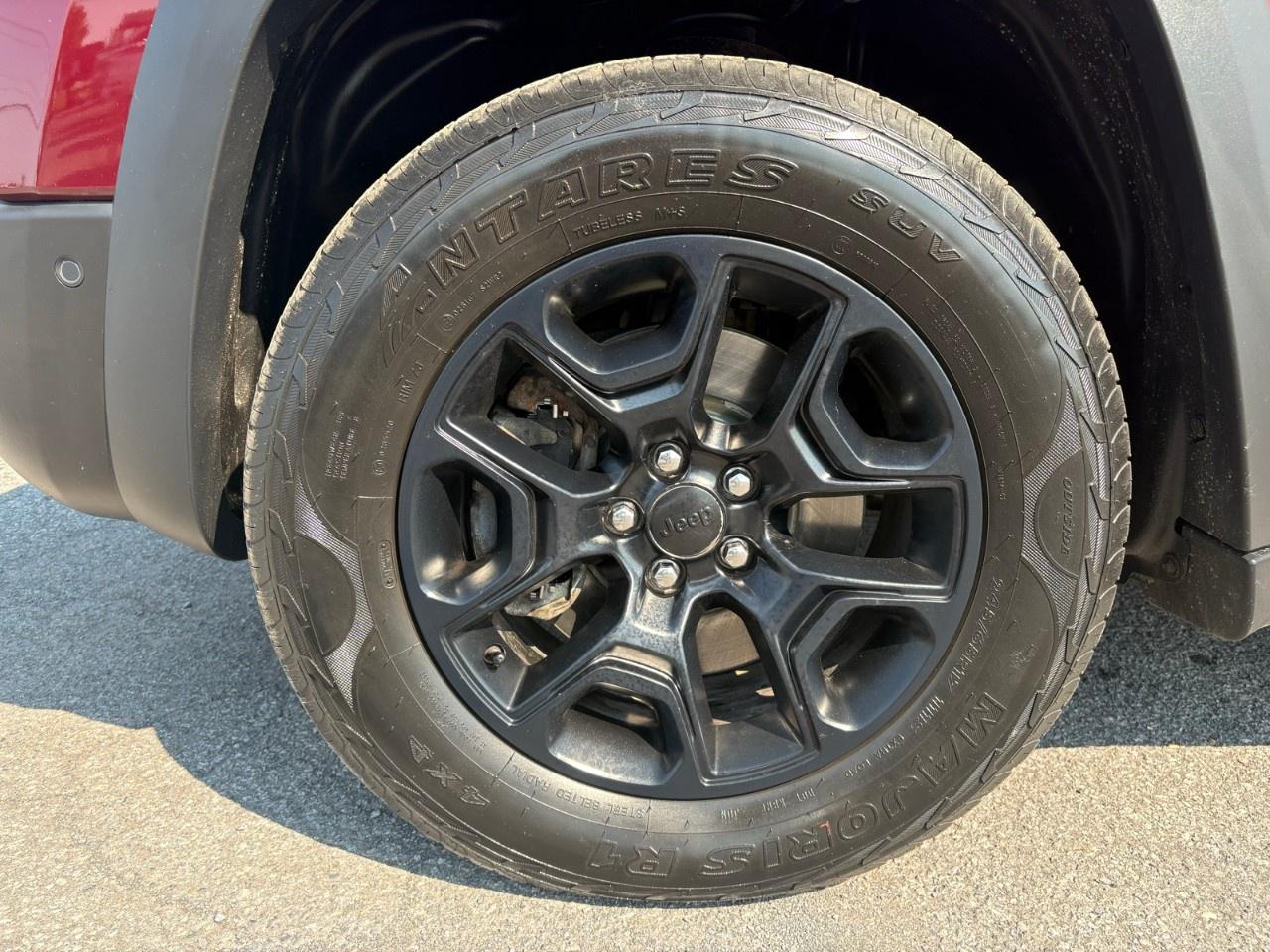 2021 Jeep Cherokee Trailhawk 4X4 Photo