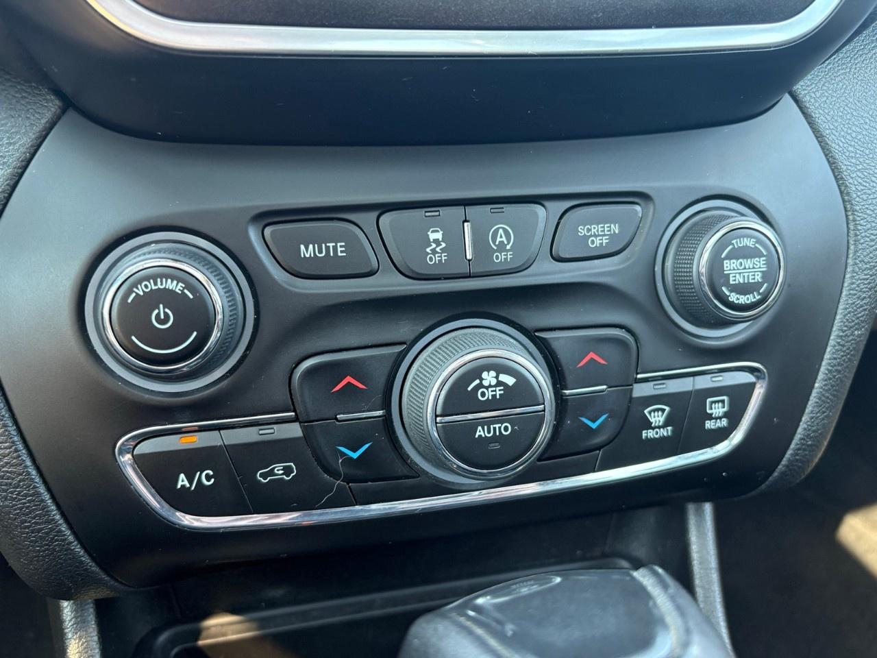 2021 Jeep Cherokee Trailhawk 4X4 Photo